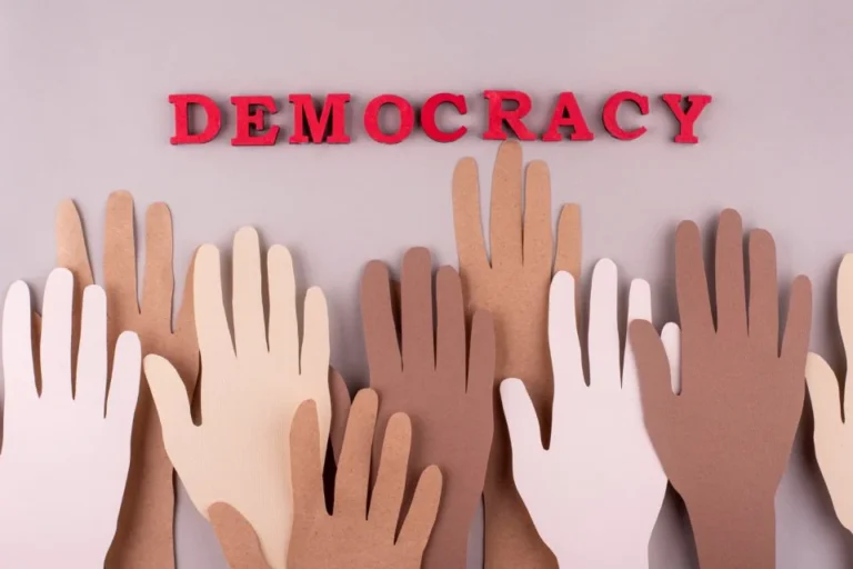 Pertanyaan_tentang_Demokrasi-2023_11_07-13_00_40_14c3dc2b2665b38e4156981a36af1df4_960x640_thumb