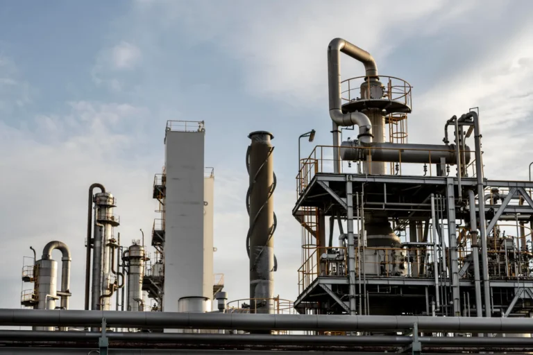 pollution-industry-exterior-daylight-1 (1)